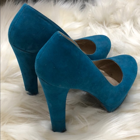 Platform heels ๐ - Picture 3 of 4